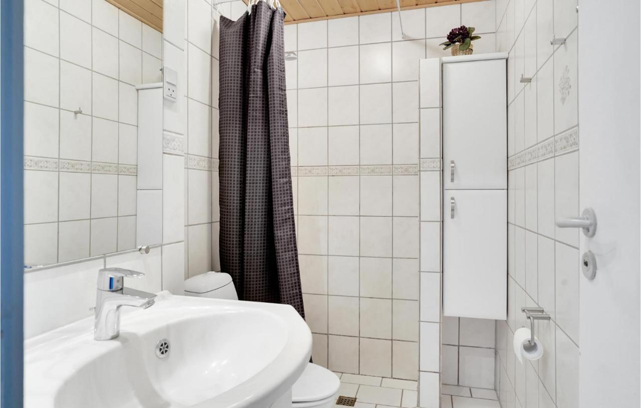 Beach Front Apartment In Fano With Wifi エクステリア 写真